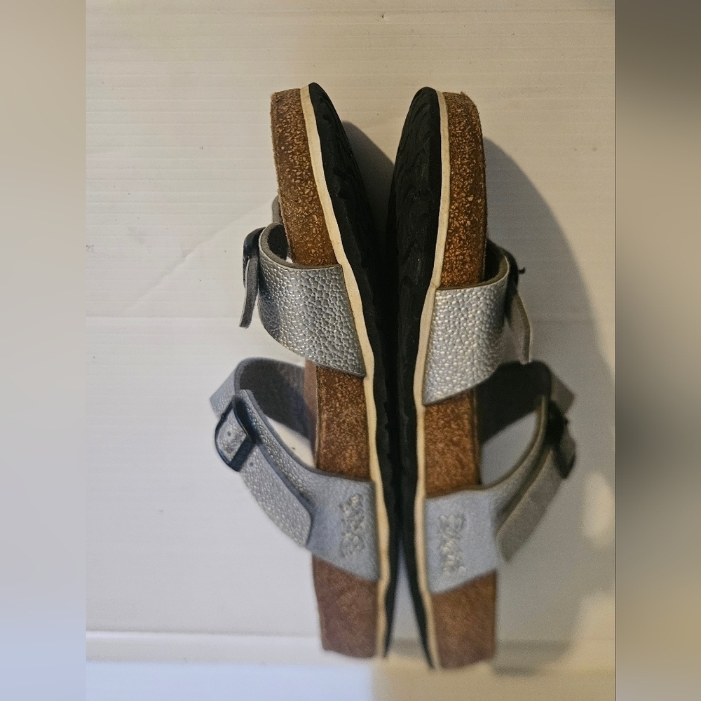Birkenstock Silver Tahiti Soft Double Strap Sandal Size 8 - Picture 6 of 6